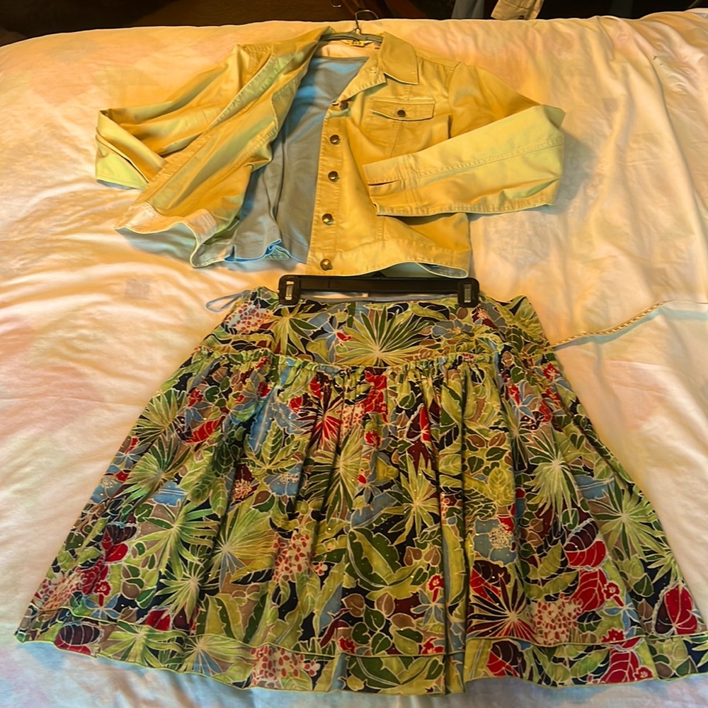 Tommy Bahama outfit, skirt, T-shirt, and jacket